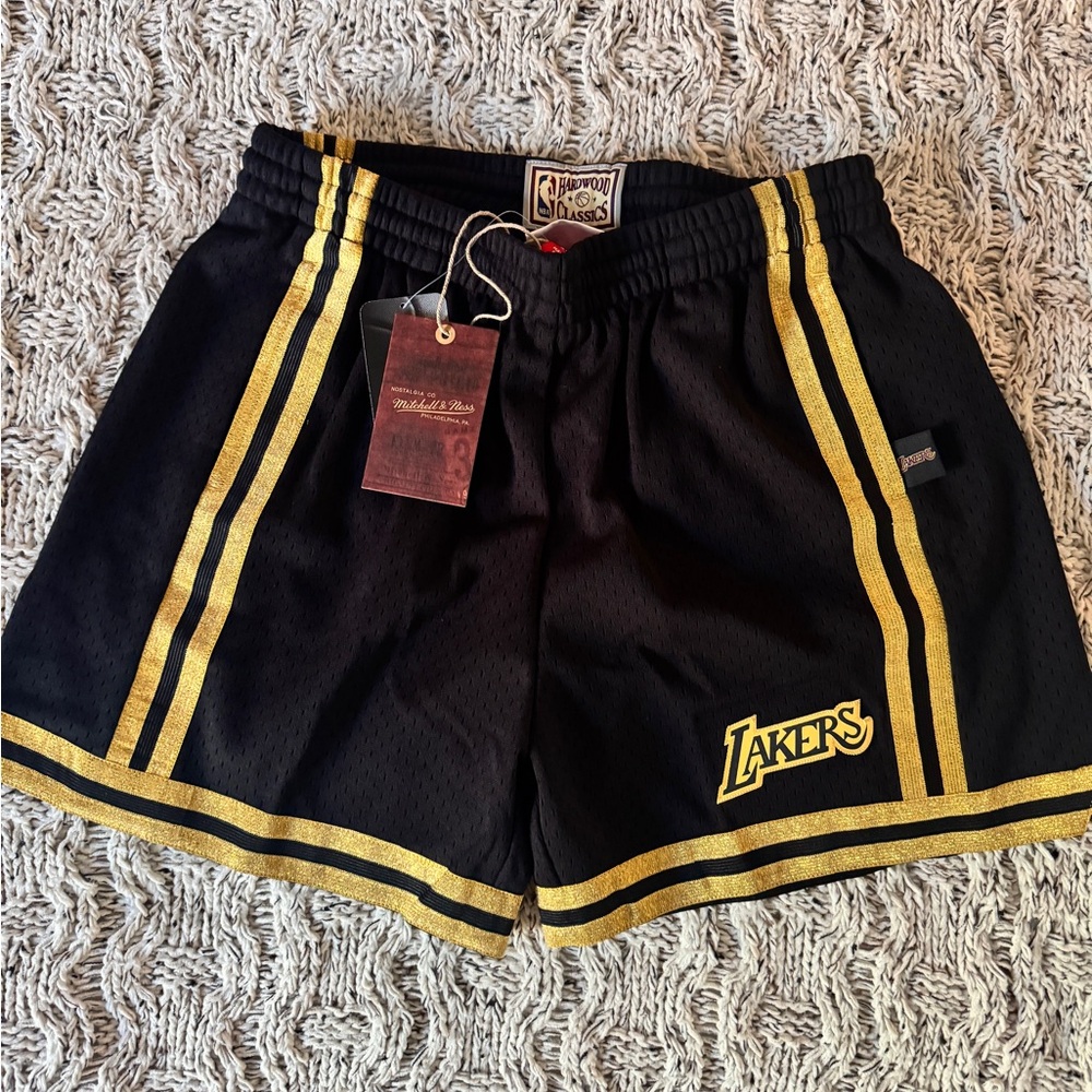 Mitchell & Ness - Women’s Laker shorts - Black and Gold